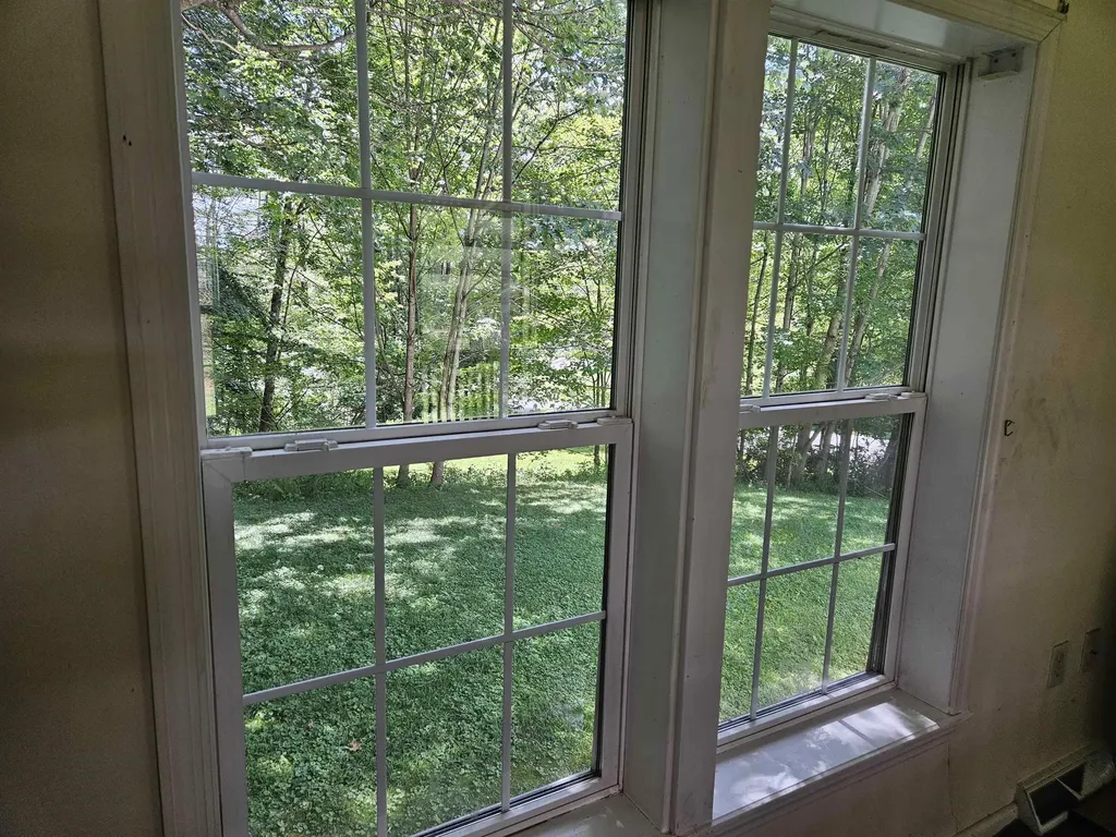 21 Brandon Place Claremont NH 03743