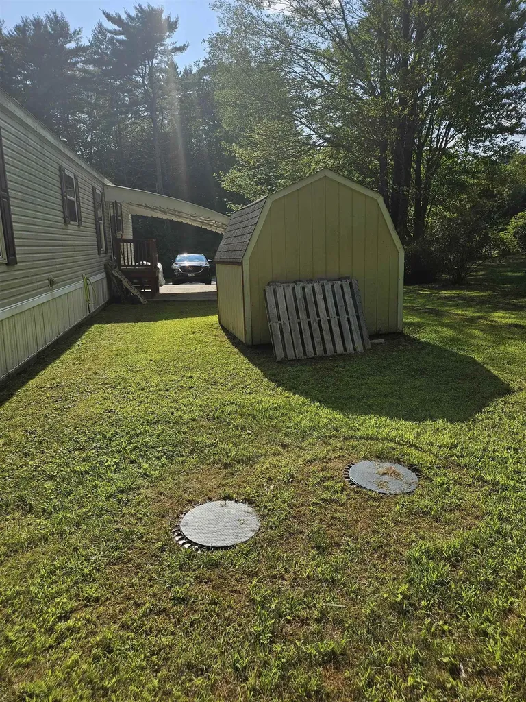 21 Brandon Place Claremont NH 03743