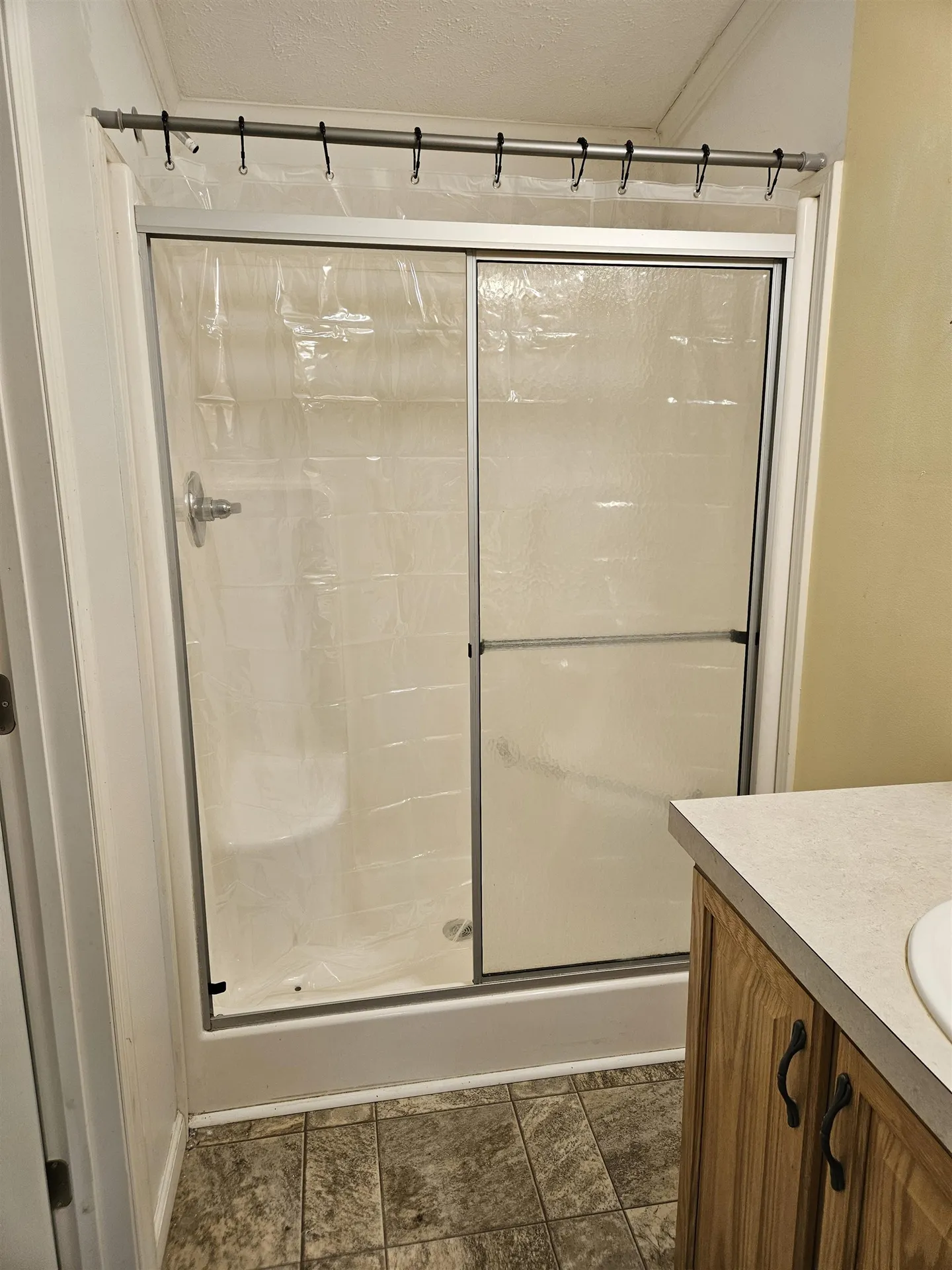 21 Brandon Place Claremont NH 03743
