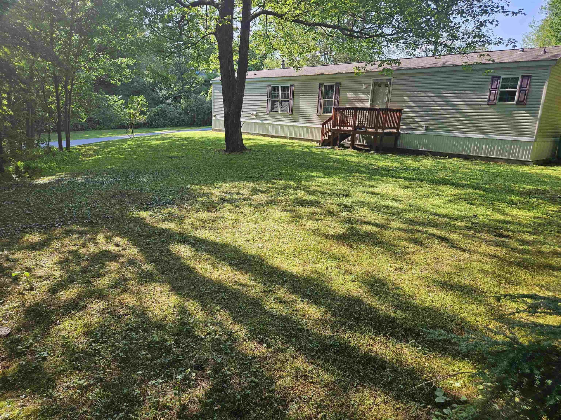 21 Brandon Place Claremont NH 03743