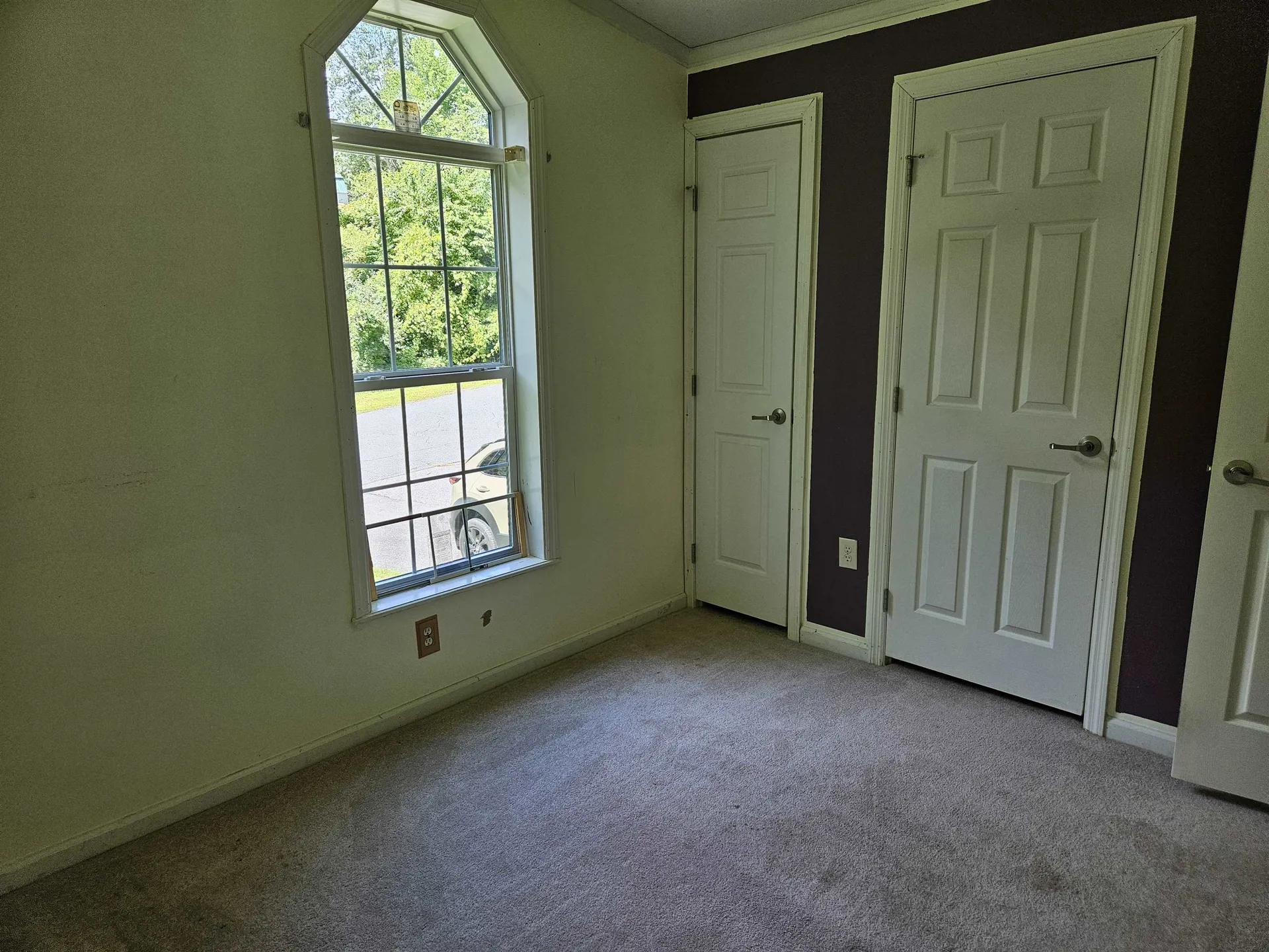 21 Brandon Place Claremont NH 03743