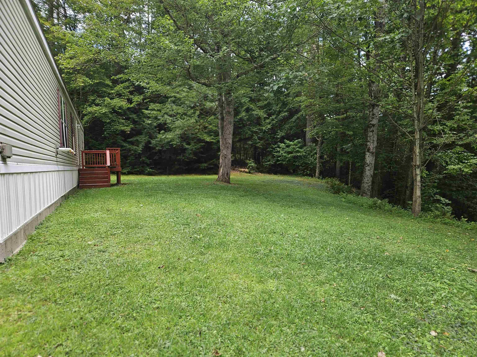 21 Brandon Place Claremont NH 03743