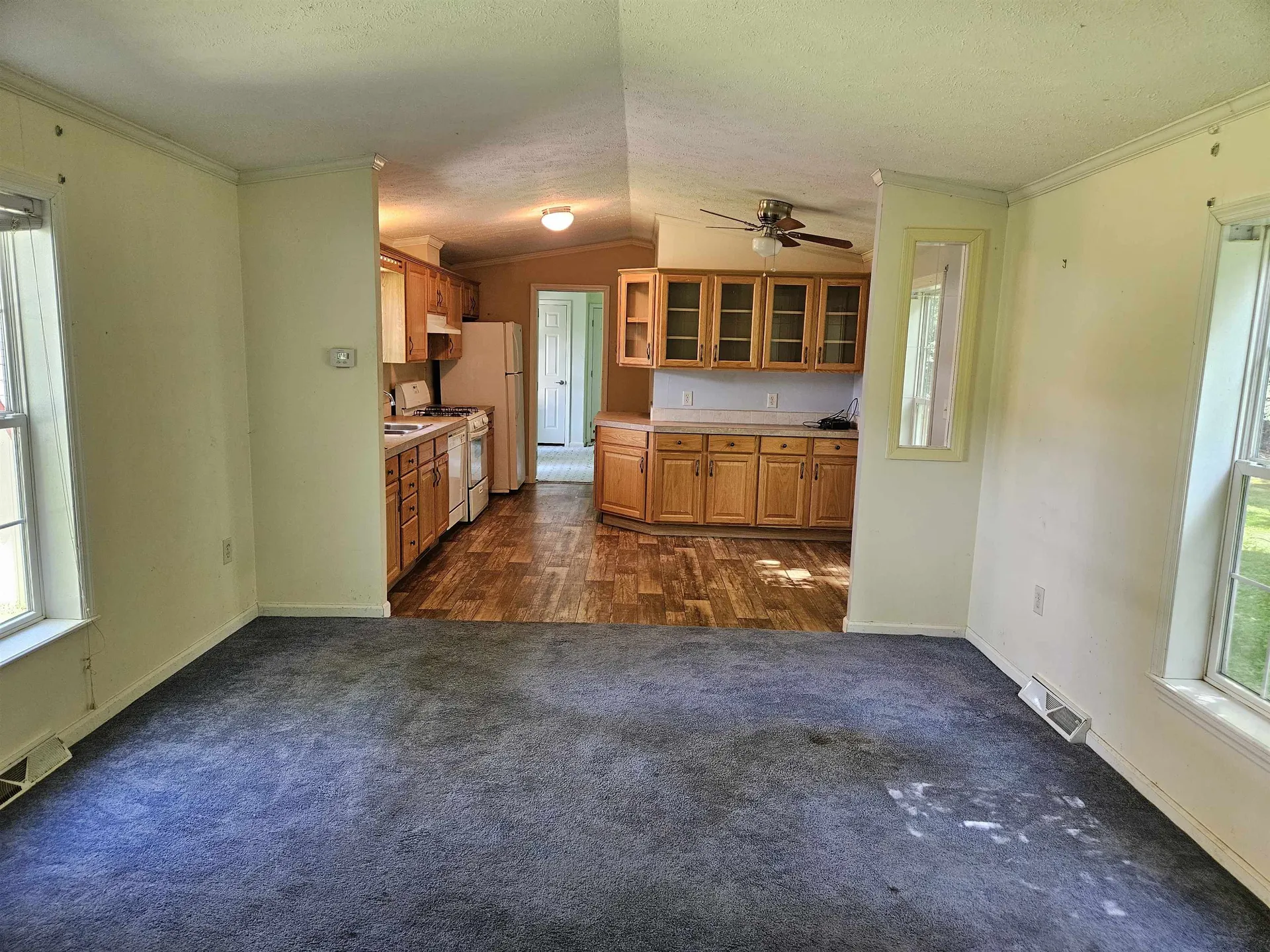 21 Brandon Place Claremont NH 03743