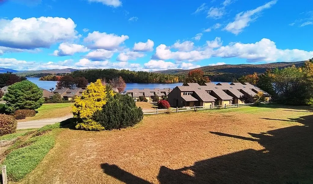 41 Woodbury Drive Bristol NH 03222