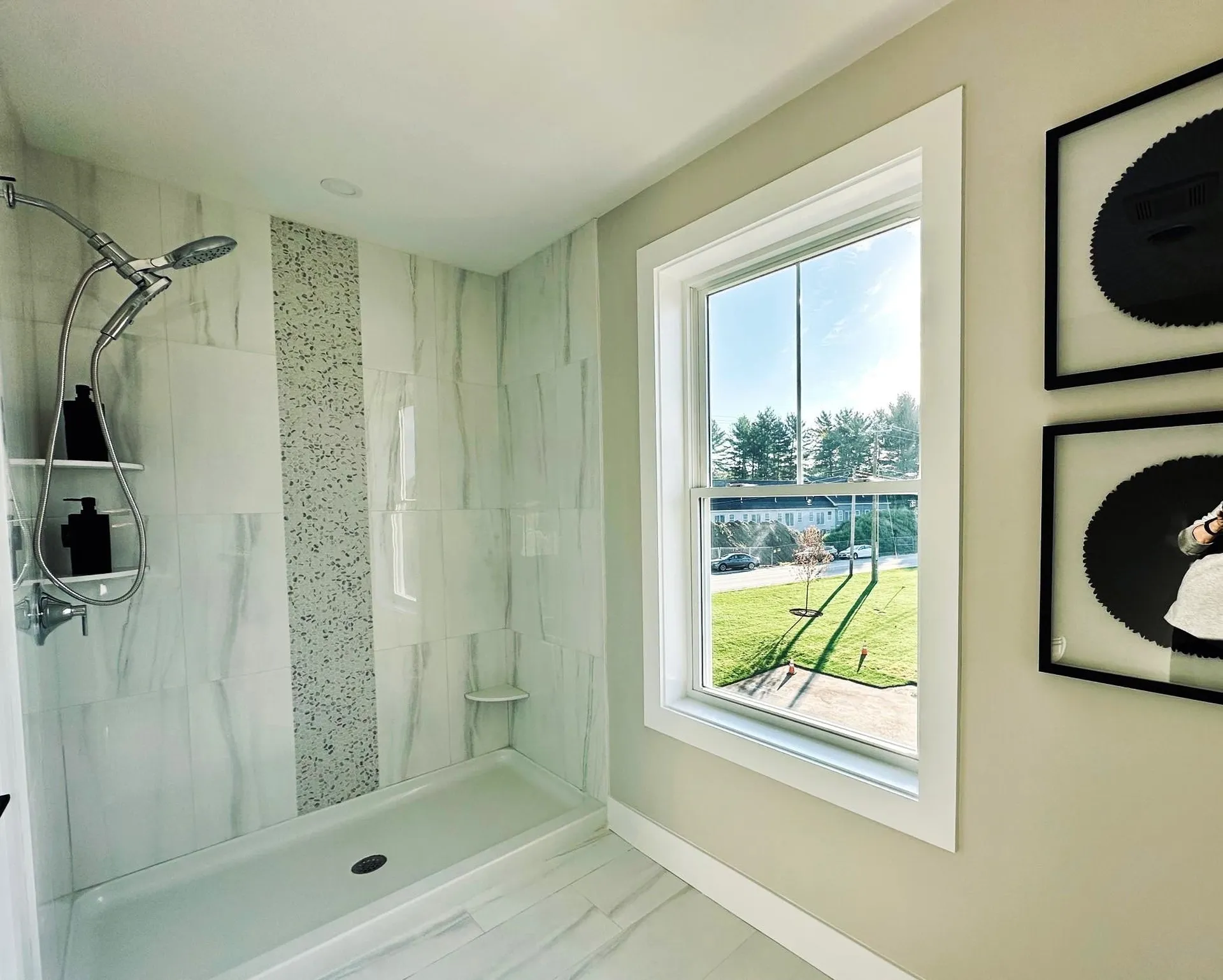 1 Elise Avenue Londonderry NH 03053