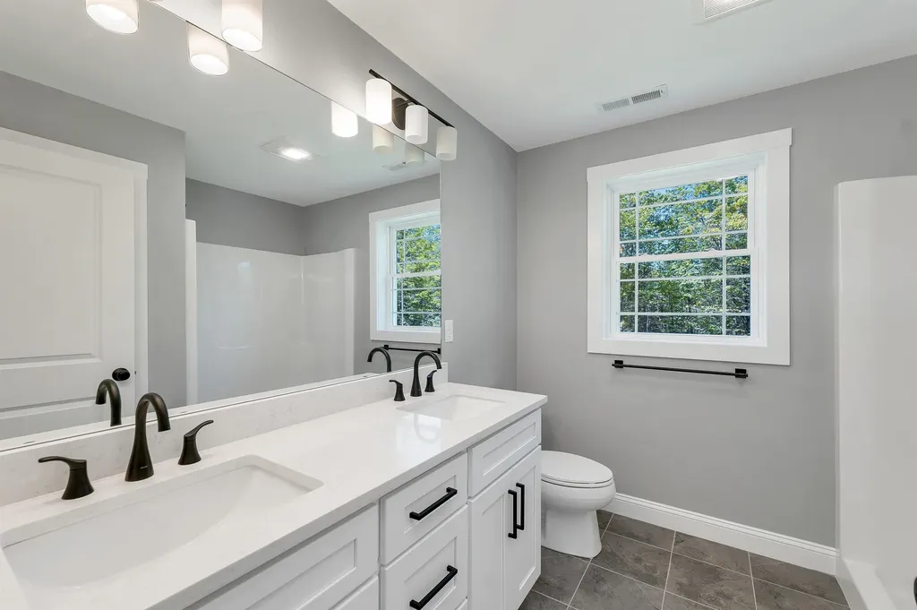 15 Bald Hill Road Raymond NH 03077