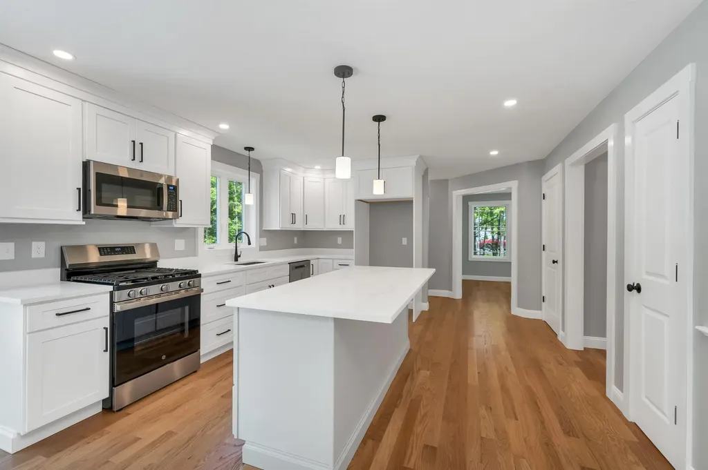 15 Bald Hill Road Raymond NH 03077