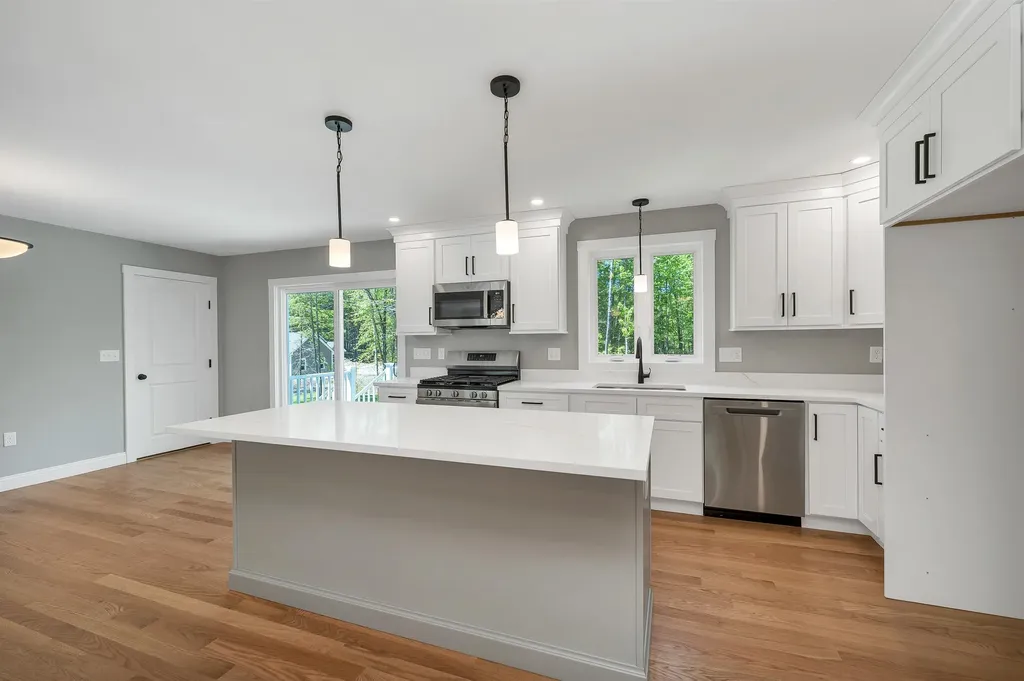 15 Bald Hill Road Raymond NH 03077