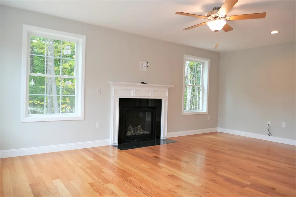 15 Bald Hill Road Raymond NH 03077