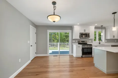 15 Bald Hill Road Raymond NH 03077