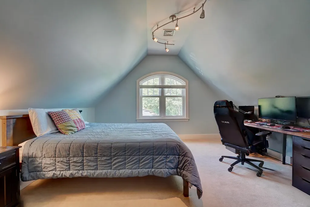 239 Gosport Road Portsmouth NH 03801