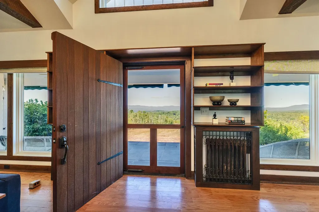 477 E Mountain Road Peterborough NH 03458