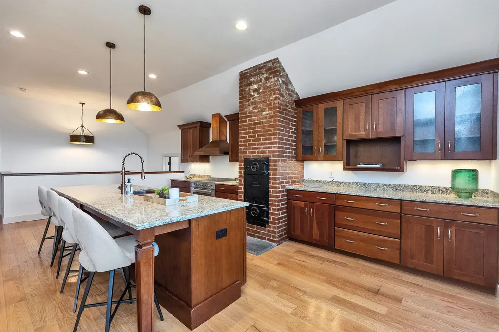 477 E Mountain Road Peterborough NH 03458