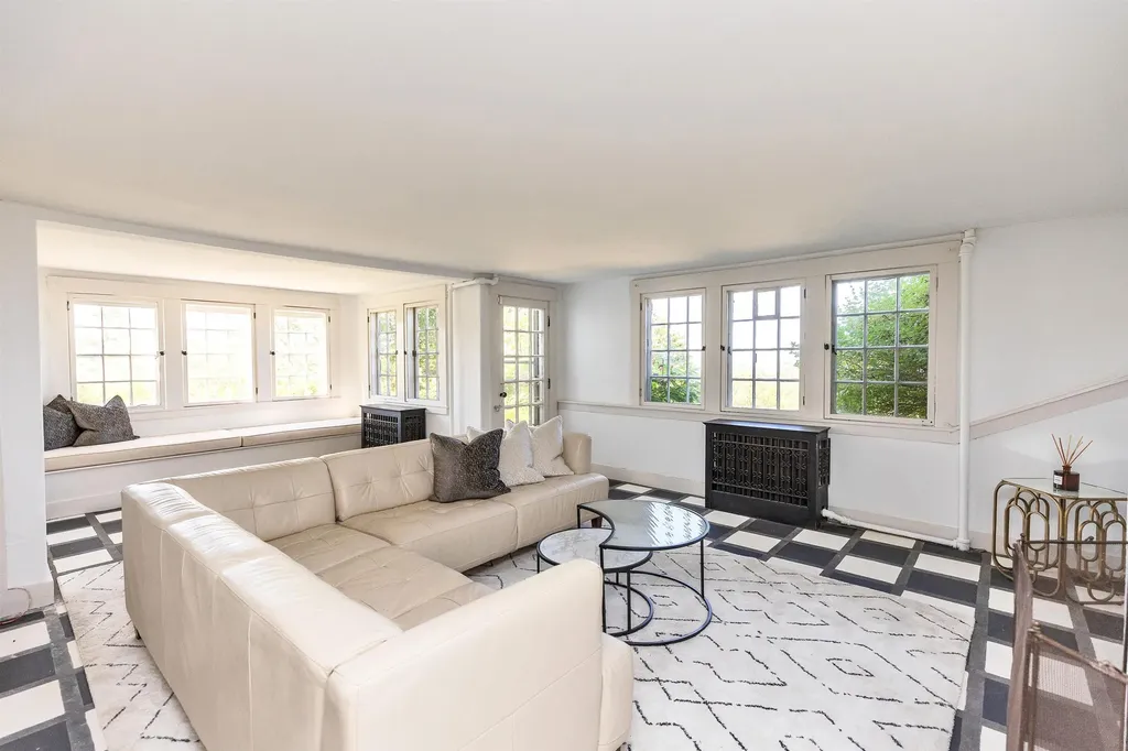 477 E Mountain Road Peterborough NH 03458