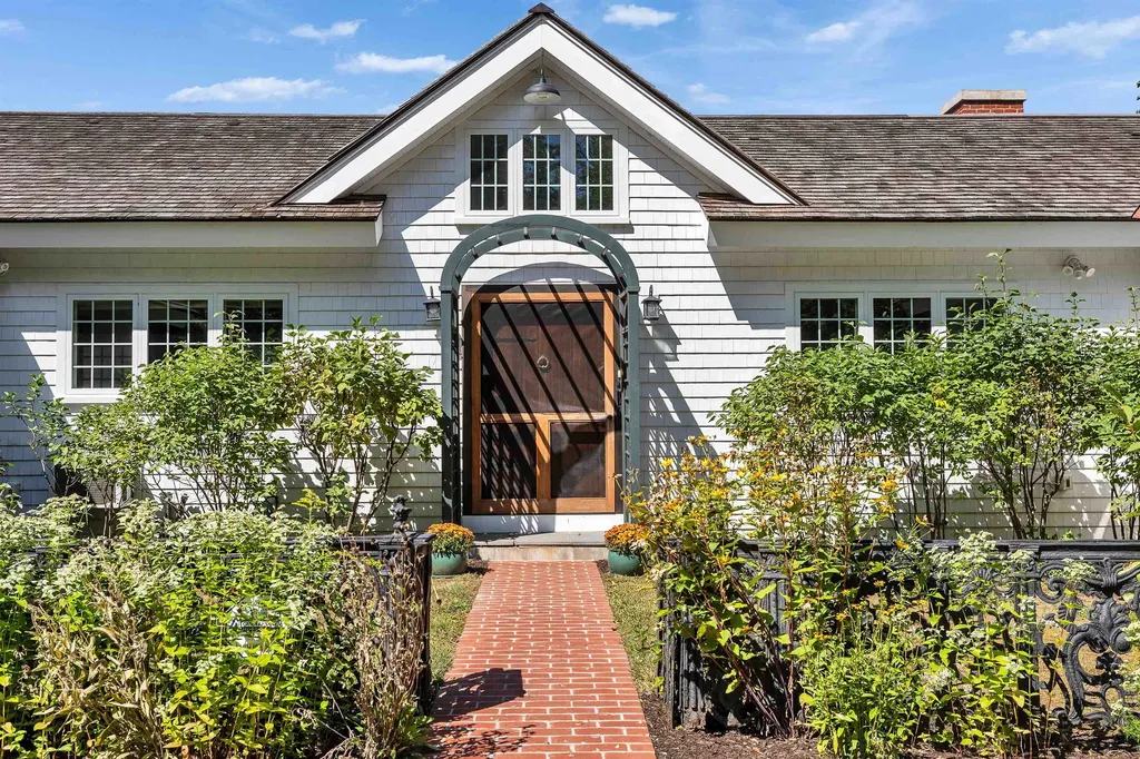 477 E Mountain Road Peterborough NH 03458