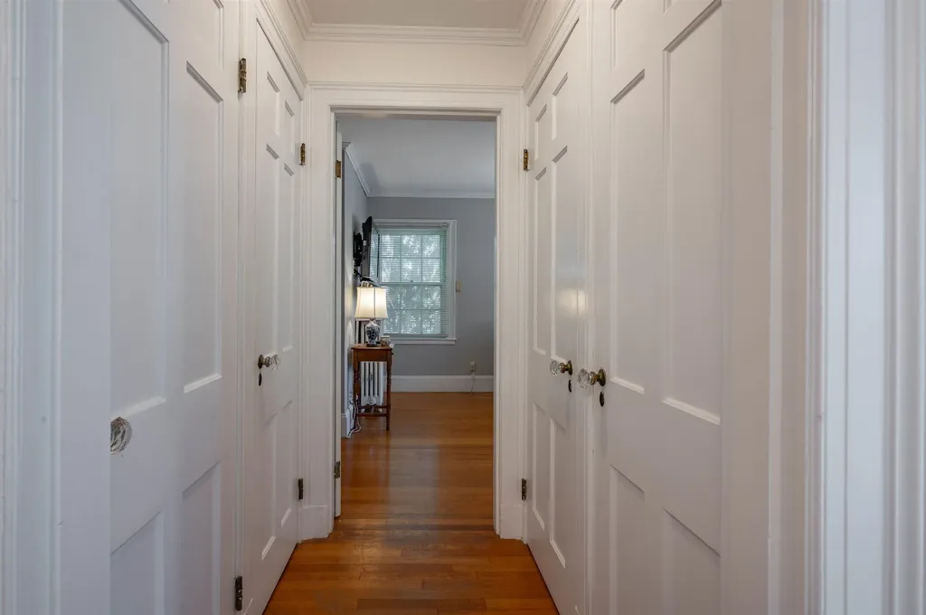 73 Berkeley Street Nashua NH 03064-1939