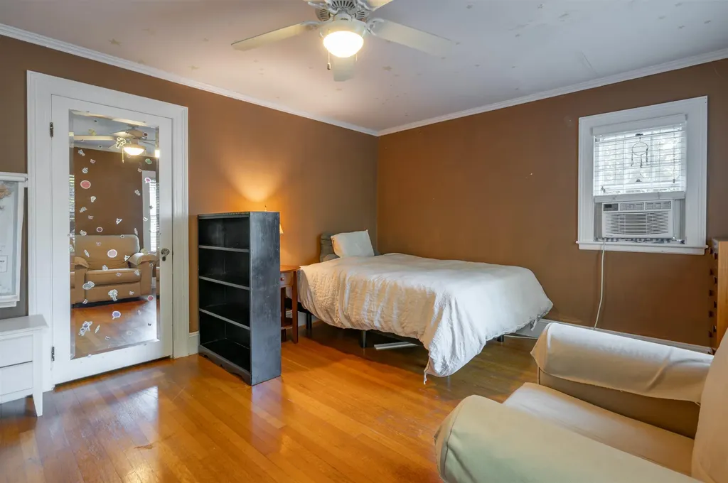 73 Berkeley Street Nashua NH 03064-1939