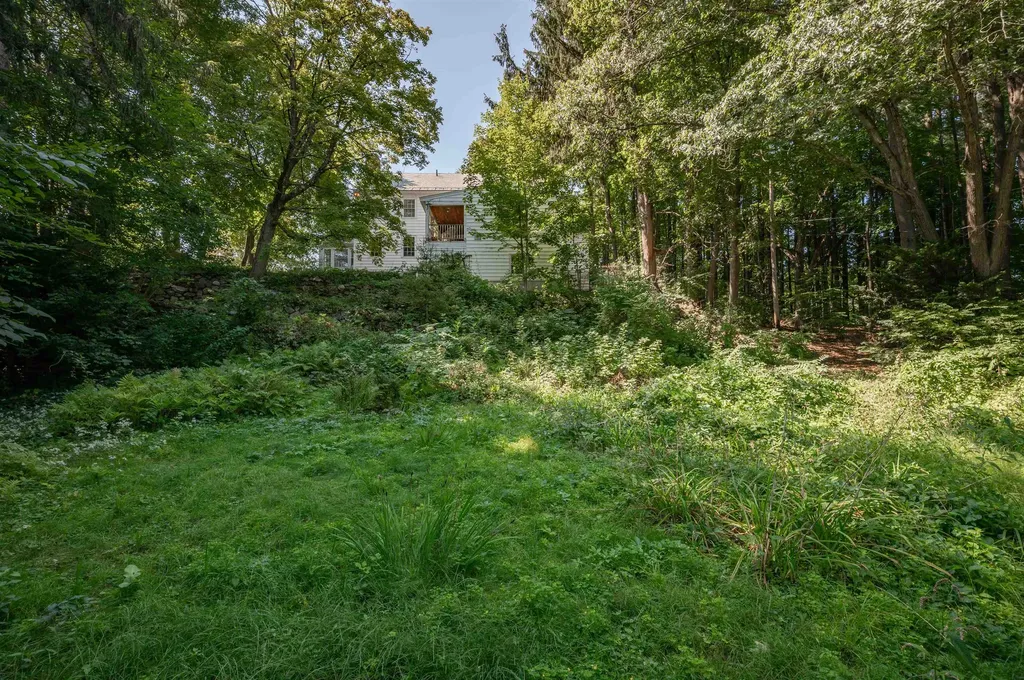 73 Berkeley Street Nashua NH 03064-1939