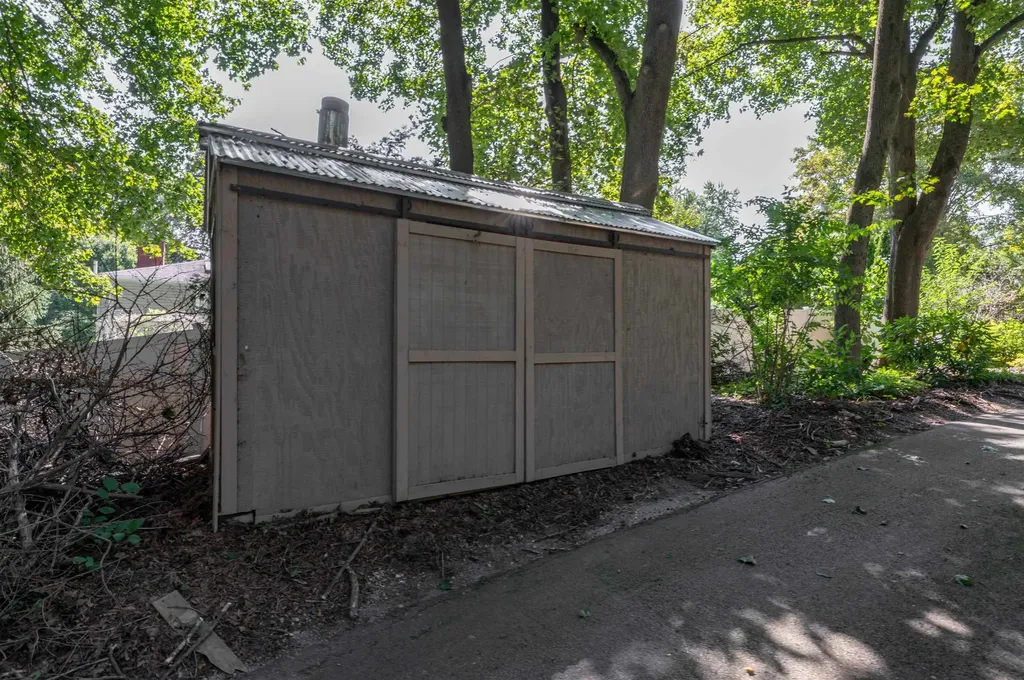 73 Berkeley Street Nashua NH 03064-1939