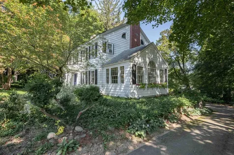 73 Berkeley Street Nashua NH 03064-1939