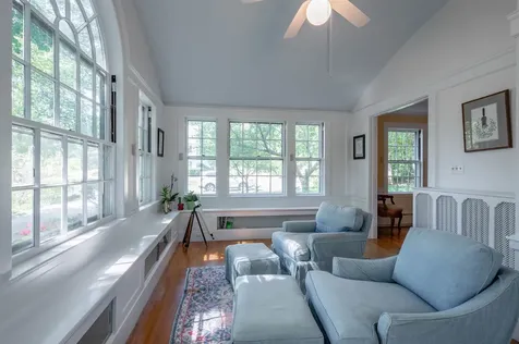 73 Berkeley Street Nashua NH 03064-1939