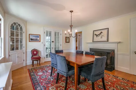 73 Berkeley Street Nashua NH 03064-1939