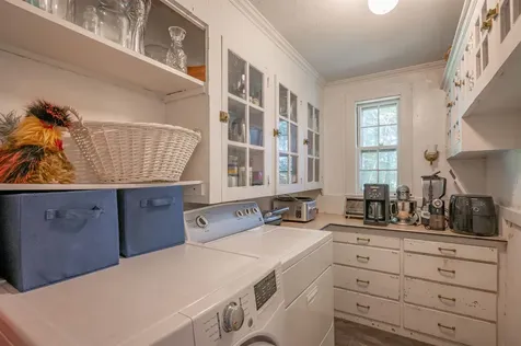 73 Berkeley Street Nashua NH 03064-1939