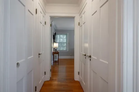 73 Berkeley Street Nashua NH 03064-1939