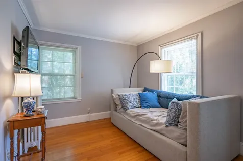 73 Berkeley Street Nashua NH 03064-1939