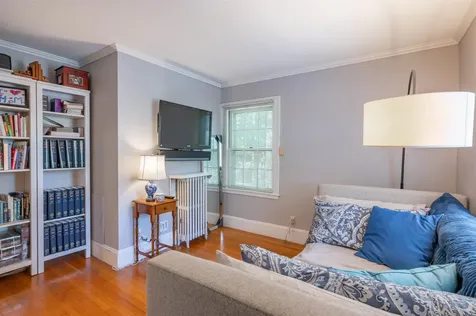 73 Berkeley Street Nashua NH 03064-1939