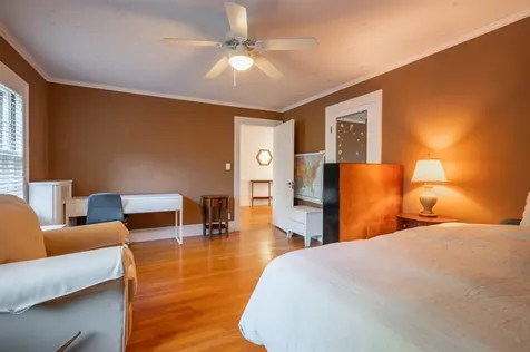 73 Berkeley Street Nashua NH 03064-1939