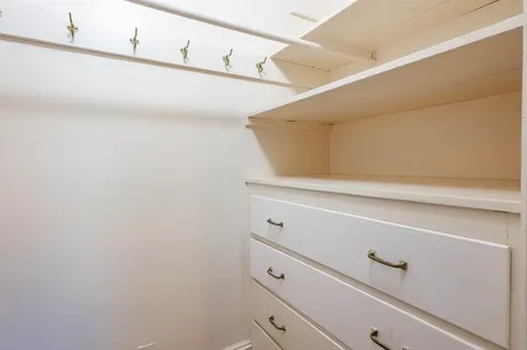 73 Berkeley Street Nashua NH 03064-1939