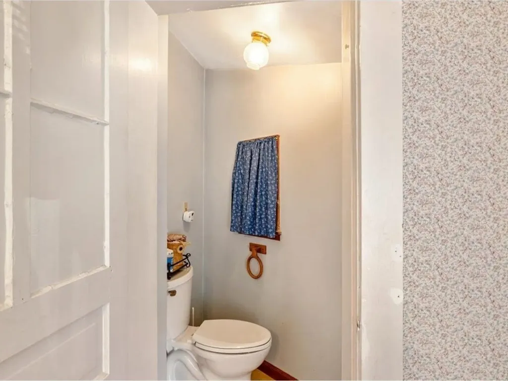 19 North Elm Street St. Albans City VT 05478