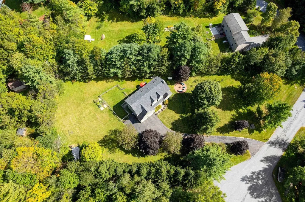 32 Old Farm Road Jericho VT 05465