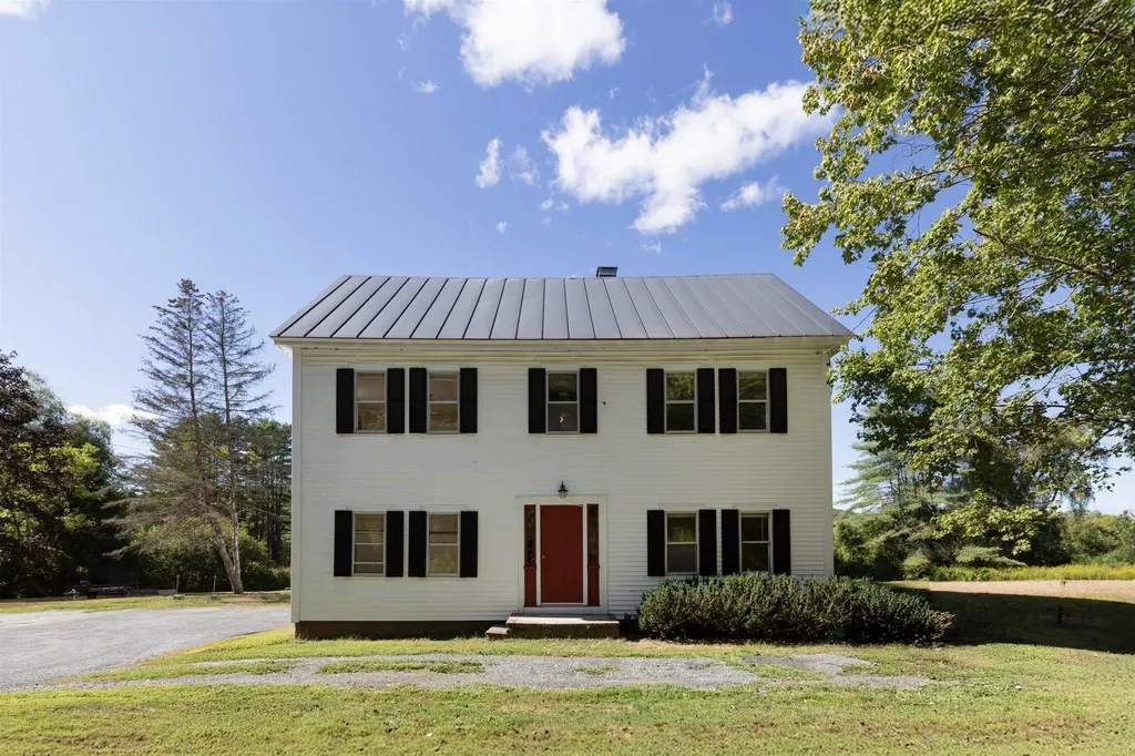 207 River Road Lyme NH 03768