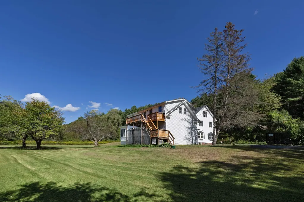 207 River Road Lyme NH 03768