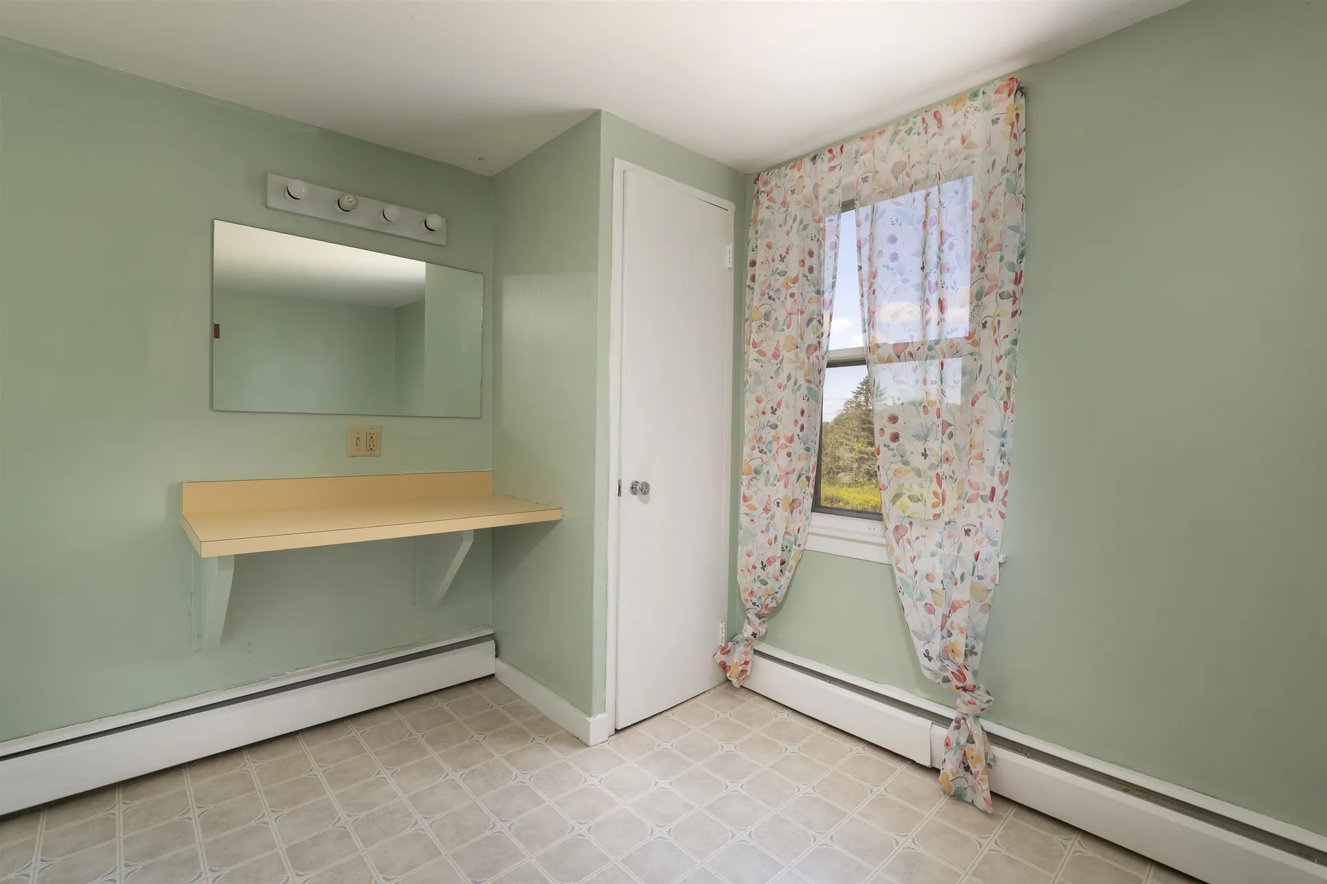 207 River Road Lyme NH 03768