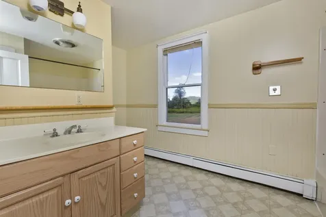 207 River Road Lyme NH 03768