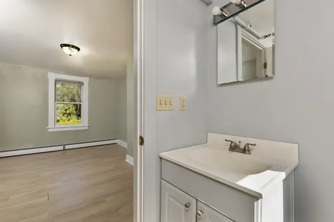 207 River Road Lyme NH 03768