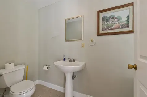 207 River Road Lyme NH 03768