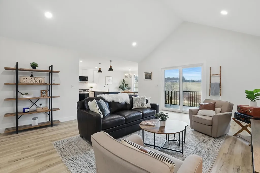 21 Brook Circle Northwood NH 03261