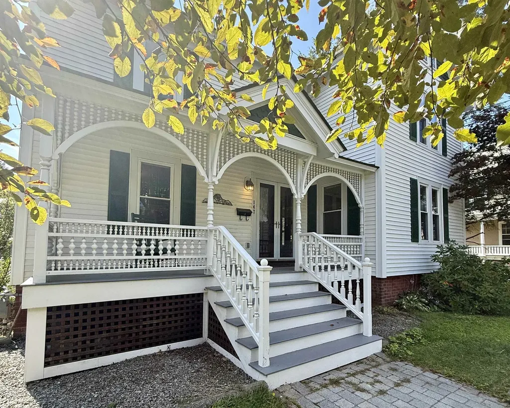 147 Roxbury Street Keene NH 03431