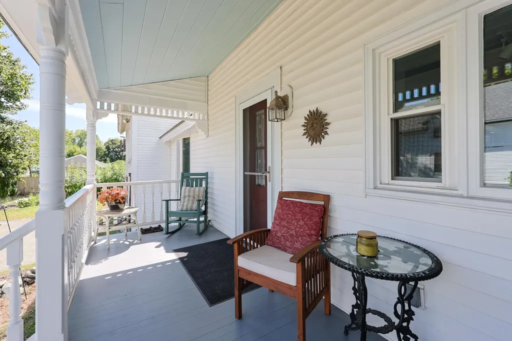 147 Roxbury Street Keene NH 03431