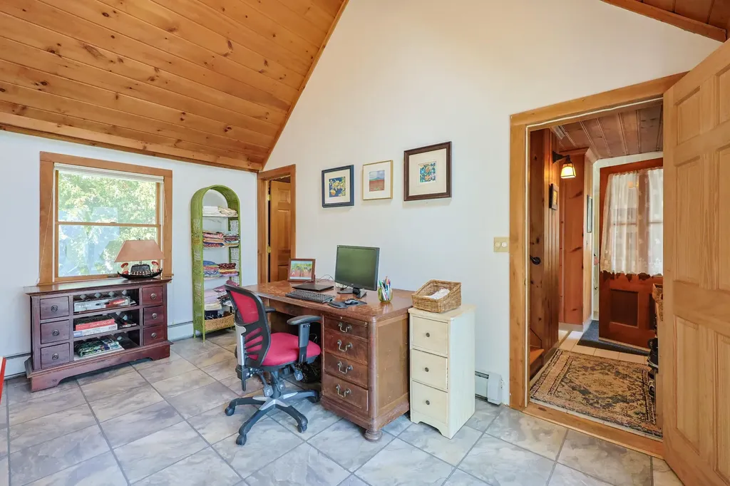 147 Roxbury Street Keene NH 03431