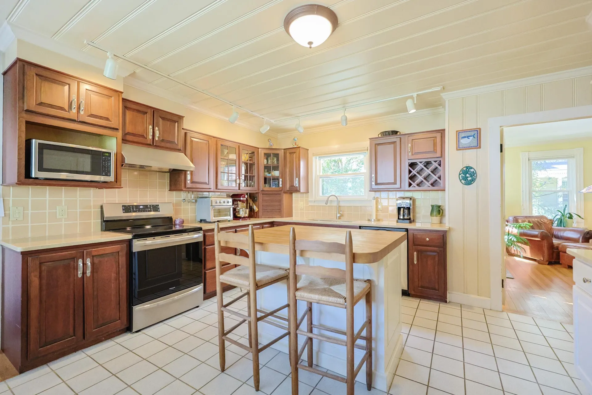 147 Roxbury Street Keene NH 03431