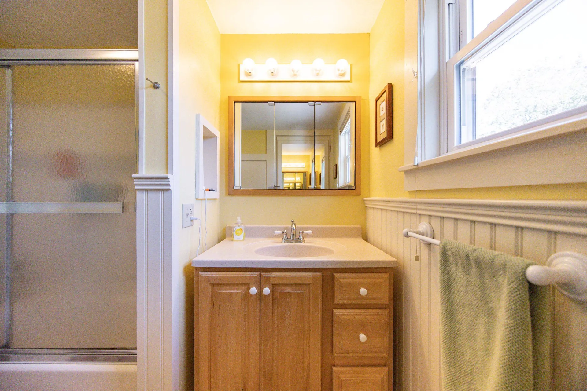 147 Roxbury Street Keene NH 03431