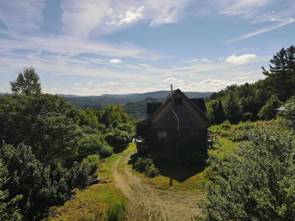 820 Farr Road St. Johnsbury VT 05819