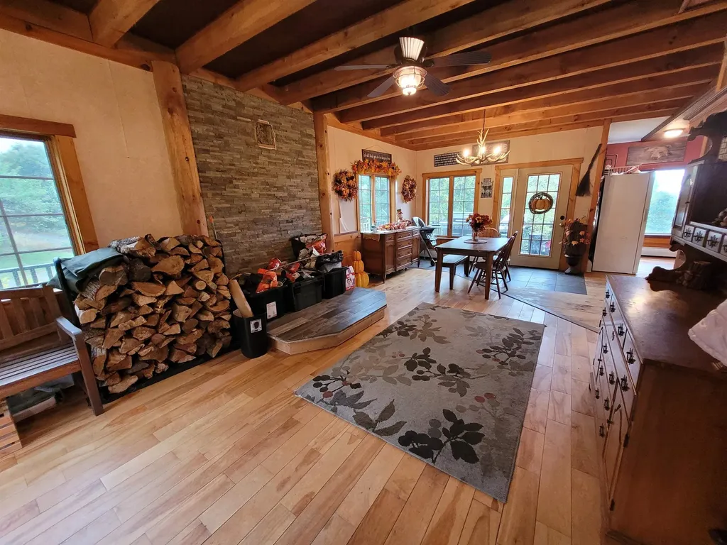 820 Farr Road St. Johnsbury VT 05819