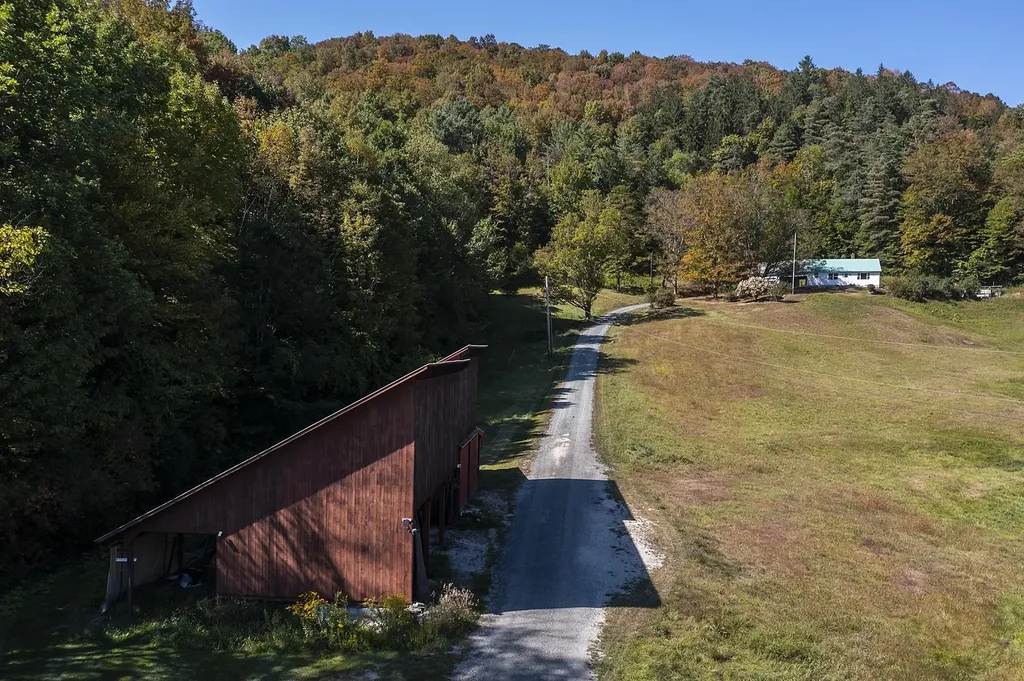 1514 South Road Woodstock VT 05091