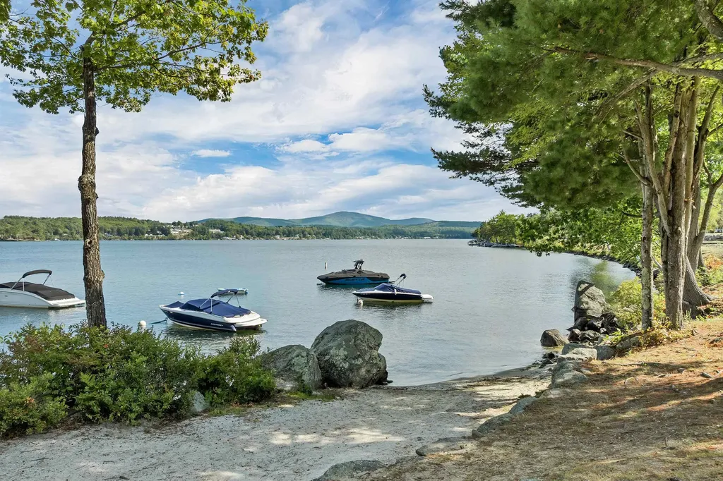 23 Rose Point Laconia NH 03246